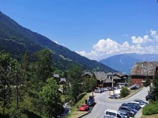 Studio in La Foret near Ski Slopes Apartment in Les Avanchers-Valmorel
