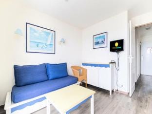 room apartment for 6 people - Selection - view of the Port Apartment in Arzon