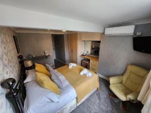 Lavendar House  Standard Double Apartment in Ashburton
