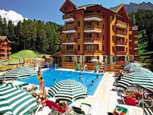 Apartment in French Alps with Ski Access Apartment in Provence-Alpes-Côte d'Azur