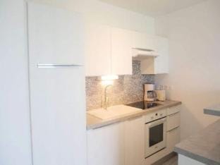 Rooms for 4 People Apartment in Étel