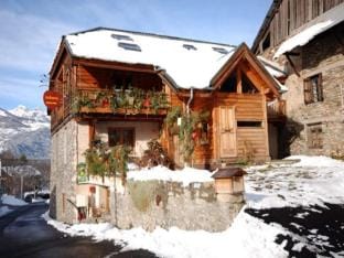 Studio in France near Ski Bus Stop Apartment in Occitanie