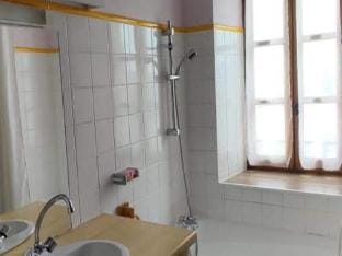 Gmte de France 5 people Apartment in Occitanie