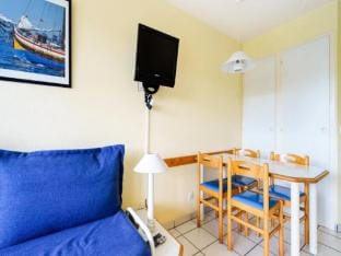 Apartment in Rhuys near Fogeo Beach Apartment in Arzon