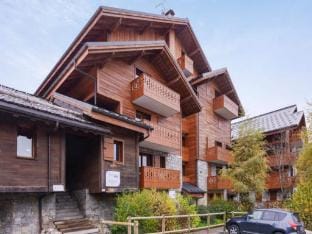 Chalet in Carroz with Spa  Ski Access Apartment in Arâches-la-Frasse