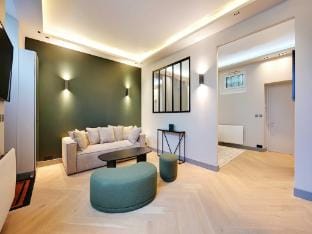 Elegant Home close to the Eiffel Tower Apartment in Paris
