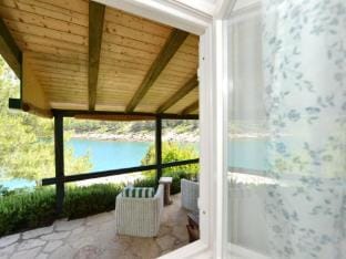 Bay House Rosohotnica - Studio Apartment in Vrboska