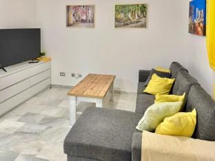 Apartment in Roquetas near the Beach Apartment in Roquetas de Mar
