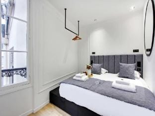 Luxury Apartment with AC Center of Paris Apartment in Paris