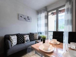Apartment in St Lary with Shuttle to Slopes Apartment in Saint-Lary-Soulan