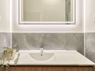 Superb Apartment AC - Buttes-Chaumont Apartment in Paris