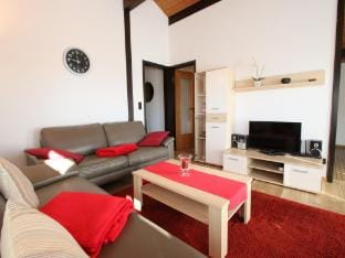 Freistehender Ferienbungalow im Fachwerkstil Vacation rental in Butjadingen