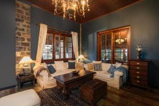 4 BR Colonial Bungalow with Misty Mountain Views Vacation rental in Uva Province, Sri Lanka