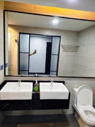 King Bed Suite at M101 Dang Wangi by ComfyAsia Vacation rental in Federal Territory of Kuala Lumpur