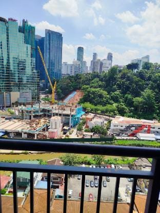 Cozy Studio with 2 Single Bed at M101 by ComfyAsia Vacation rental in Federal Territory of Kuala Lumpur