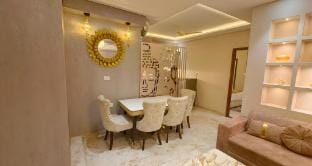 Vicinity’s Modern loft overlooking the city Vacation rental in Jaipur