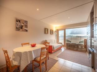 Studio in Duinbergen with Sea Views Vacation rental in Knokke-Heist