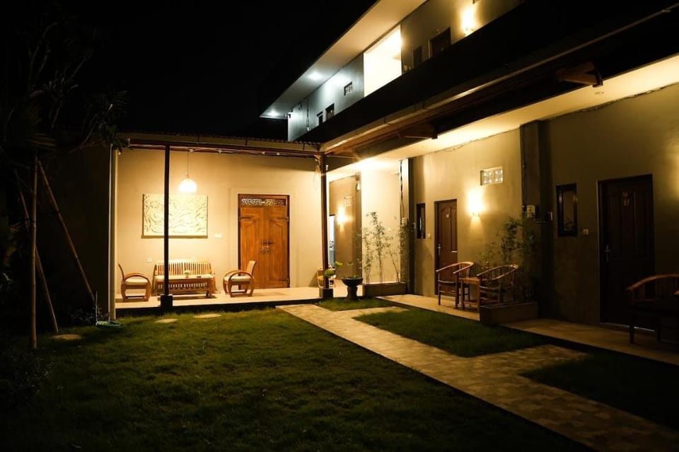 Cozy Room at SKYLA Guest House Hotel in Kuta Selatan