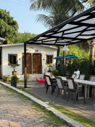 Sea View 5Bhk Pool Villa - By Sk Turismo Vacation rental in Maharashtra