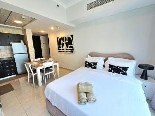 Sleek & Central | Modern Studio Vacation rental in Dubai