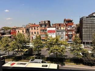 Suite Apartment Close to Taksim Metro Vacation rental in Istanbul