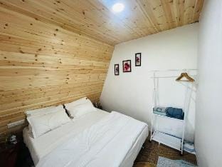 "Adishanoir Manali - Hilltop, 7 Falls & Valley" Vacation rental in Himachal Pradesh