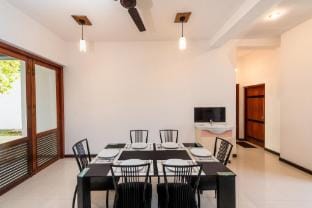 Villa Serein - Giant Suit Vacation rental in Galle