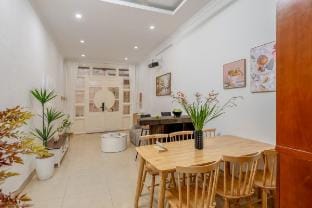 Train St 2’ | Cozy Home | Sun-Filled Space Vacation rental in Hanoi