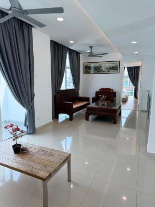 Klebang Family Stay Melaka 5B6B 23Pax I BBQ & Pool Vacation rental in Malacca