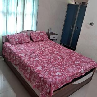 SKS HomeStay - 1 BHK AC - Dio Scooty + Home Cook Vacation rental in Karnataka