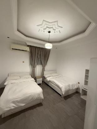 Spacious 4BedRoom Family Apartment in City Center! Vacation rental in Jeddah