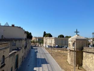 Diane Jacuzzi Suite - First Concierge Vacation rental in Nimes
