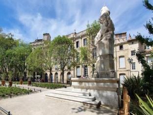 Diane Jacuzzi Suite - First Concierge Vacation rental in Nimes