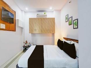 Collection O Karmanghat Near TKR khaman Vacation rental in Hyderabad
