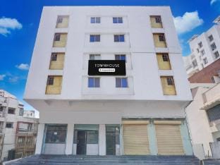 Townhouse Katraj Formerly White Castle Vacation rental in Pune