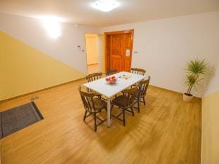 Cozy Luxe Holiday Home with Natural Thermal Bath - Seven Bedroom Holiday Home Vacation rental in Slovenia