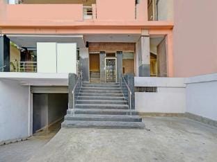 Hotel O Priyadarshini Park  Everest Inn Vacation rental in Hyderabad