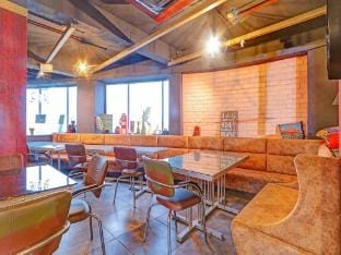 Palette Hotel Zero Mile Sitabuldi Vacation rental in Maharashtra