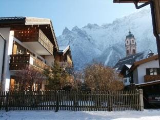 Holiday apartment with 3 bedrooms Vacation rental in Mittenwald