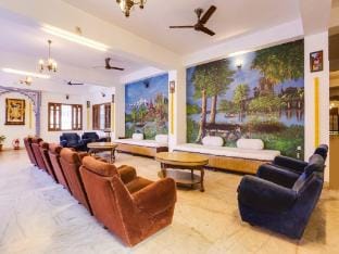 Super Townhouse Pichola Formerly Vinayak Vacation rental in Udaipur