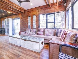 Deluxe Premium Stays at Mahabaleshwar Road Vacation rental in Maharashtra