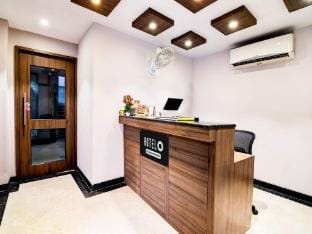 Super Hotel O Tagore Park Laskarhat Vacation rental in Kolkata
