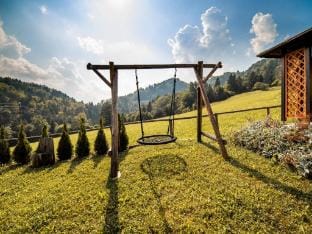 Bloomfield Retreat Country House with Sauna - Three Bedroom Country House Vacation rental in Slovenia