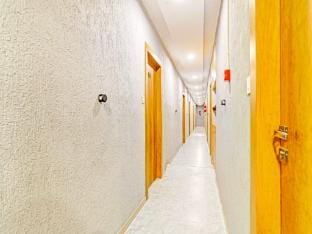 Super Collection O Adajan Vacation rental in Gujarat