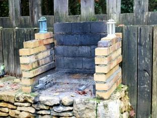 Blanquefort Woodland Hill Retreat Vacation rental in Nouvelle-Aquitaine