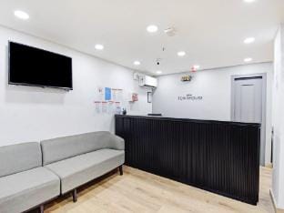 Townhouse The Royal Retreat Vacation rental in Kolkata