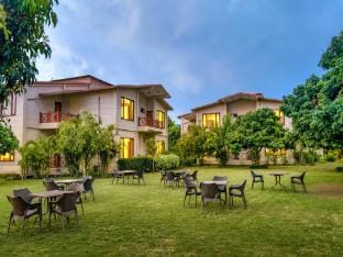 Resort in Curacao with Infinity Pool Vacation rental in Uttarakhand