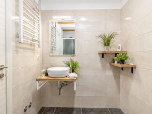 Four Bedroom Holiday House Mali Raj with Pool Vacation rental in Croatia