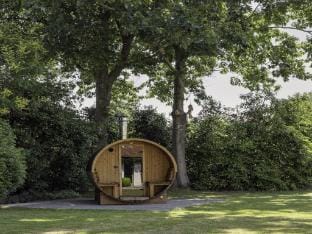 A charming holiday home with a swimming pool. Vacation rental in Flanders