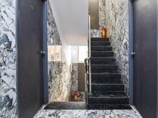 Super Collection O Ruby Vacation rental in Kolkata